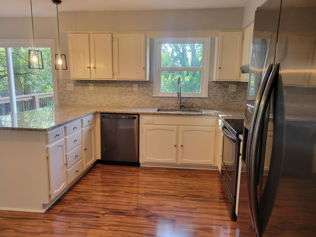 1401 Yosemite Circle, Lexington, KY 40517