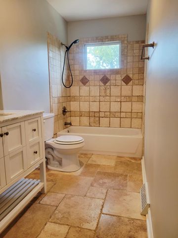 1401 Yosemite Circle, Lexington, KY 40517