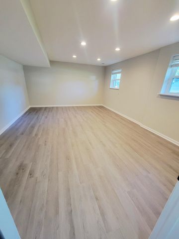 1401 Yosemite Circle, Lexington, KY 40517