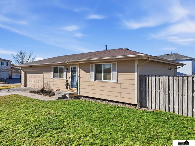 1521 SW 30th Street, Lincoln, NE 68522