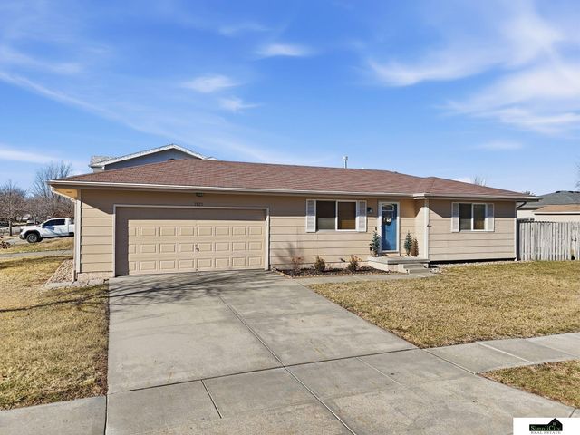 1521 SW 30th Street, Lincoln, NE 68522