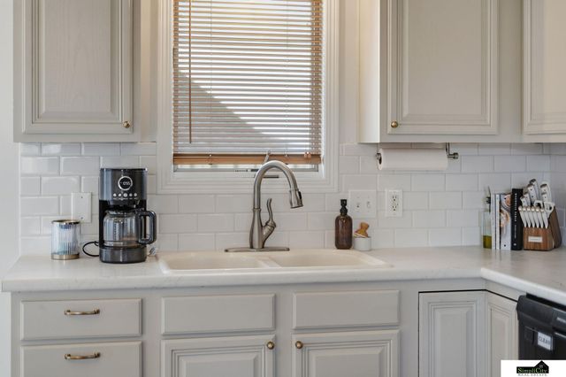 1521 SW 30th Street, Lincoln, NE 68522