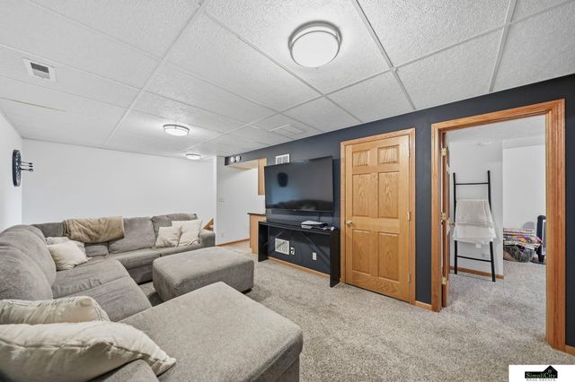 1521 SW 30th Street, Lincoln, NE 68522