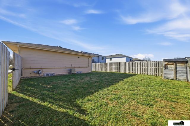 1521 SW 30th Street, Lincoln, NE 68522