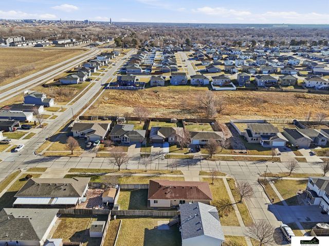 1521 SW 30th Street, Lincoln, NE 68522