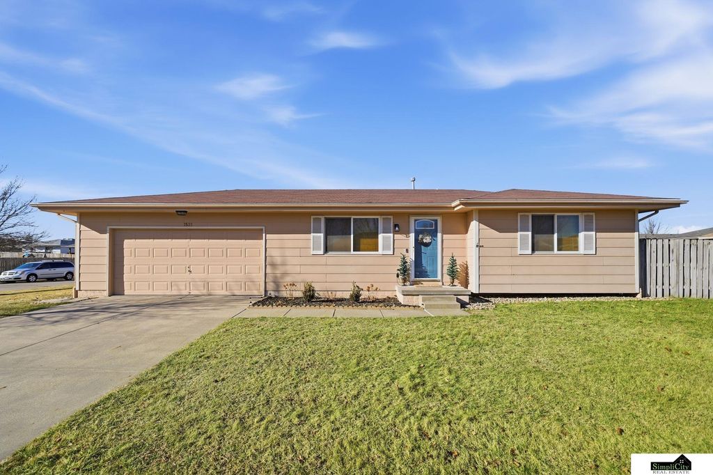 1521 SW 30th Street, Lincoln, NE 68522