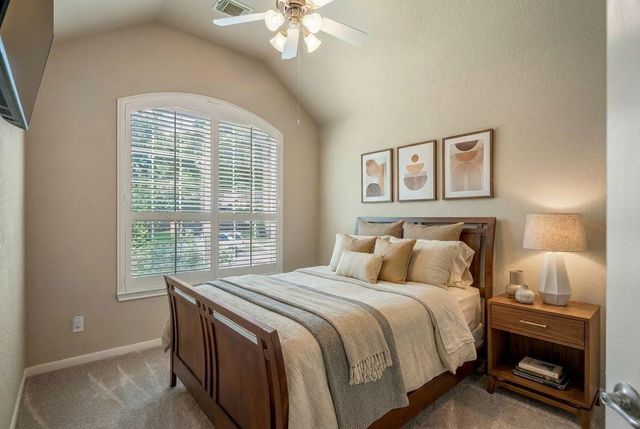 31 Powers Bend Way, The Woodlands, TX 77382