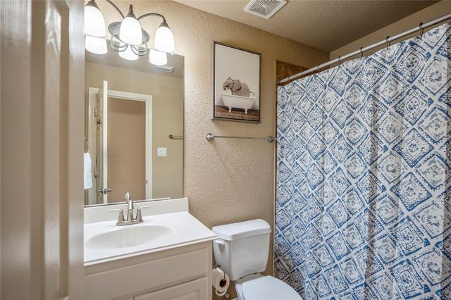 31 Powers Bend Way, The Woodlands, TX 77382