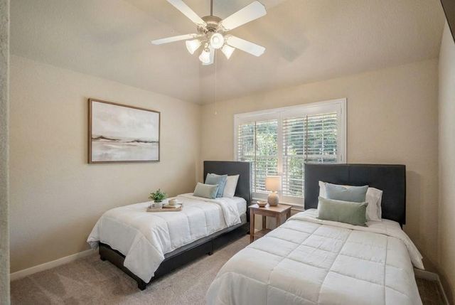 31 Powers Bend Way, The Woodlands, TX 77382