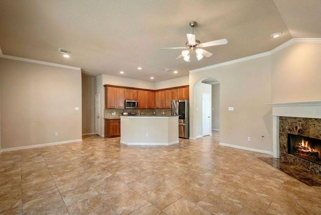 31 Powers Bend Way, The Woodlands, TX 77382