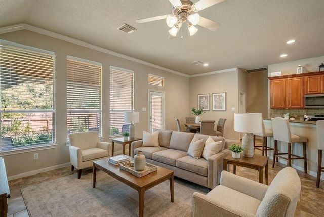 31 Powers Bend Way, The Woodlands, TX 77382