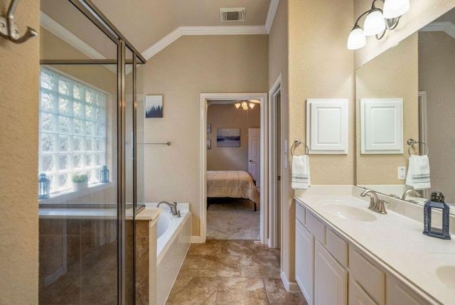 31 Powers Bend Way, The Woodlands, TX 77382