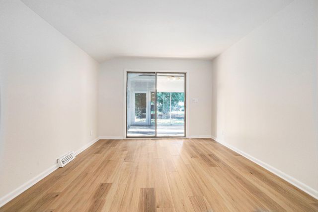 1524 Sweet Street NE, Grand Rapids, MI 49505