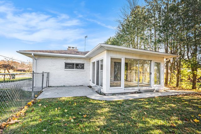 1524 Sweet Street NE, Grand Rapids, MI 49505