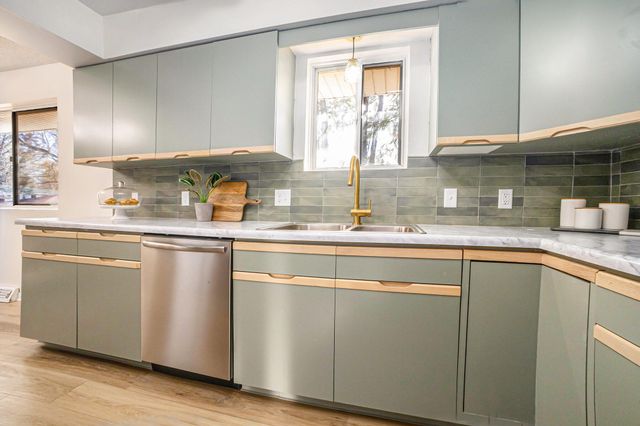 1524 Sweet Street NE, Grand Rapids, MI 49505