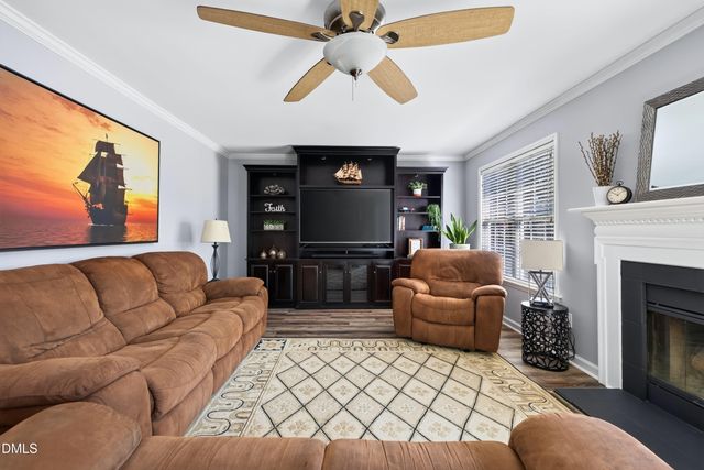 104 Uphill Court, Holly Springs, NC 27540