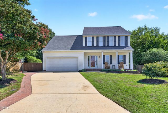 104 Uphill Court, Holly Springs, NC 27540