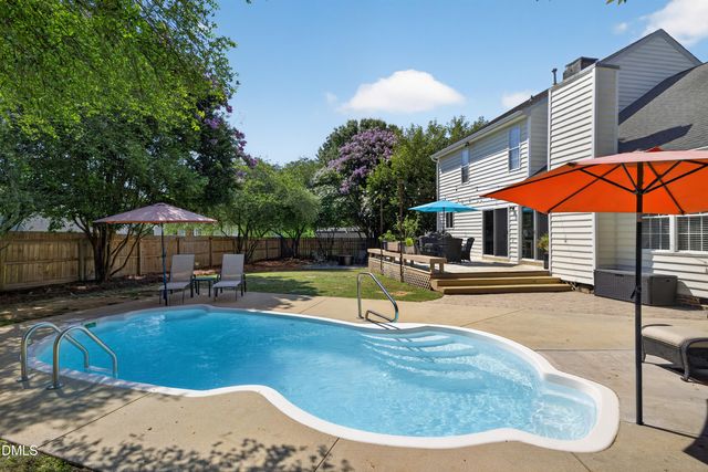 104 Uphill Court, Holly Springs, NC 27540