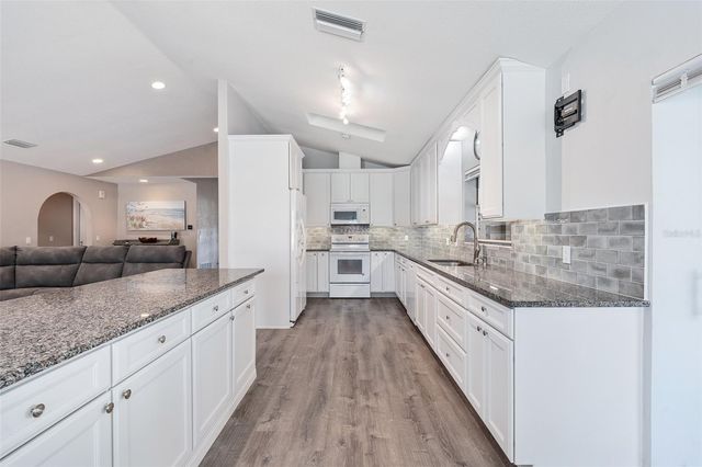 33 MAGNOLIA DRIVE N, Ormond Beach, FL 32174