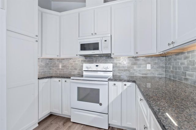 33 MAGNOLIA DRIVE N, Ormond Beach, FL 32174