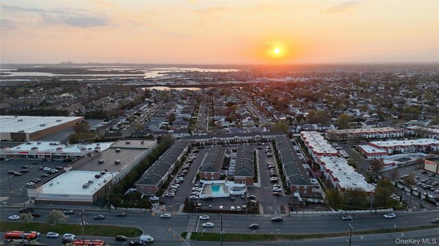 3530 Long Beach Road 27, Oceanside, NY 11572