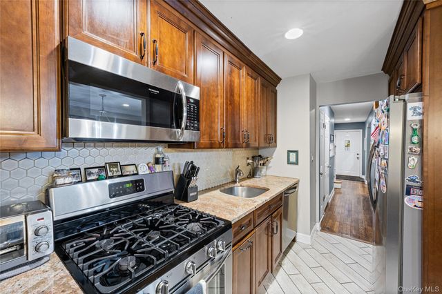 3530 Long Beach Road 27, Oceanside, NY 11572