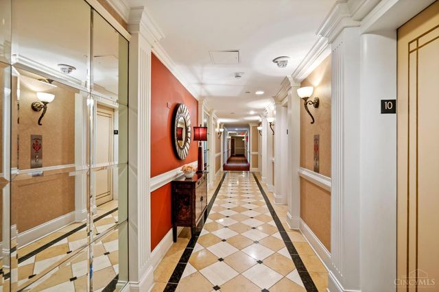 2200 Victory Parkway, Cincinnati, OH 45206