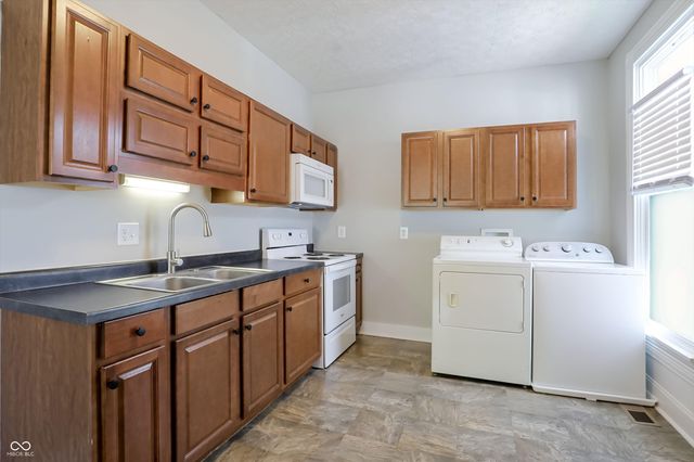 303 W Jefferson Street, Franklin, IN 46131