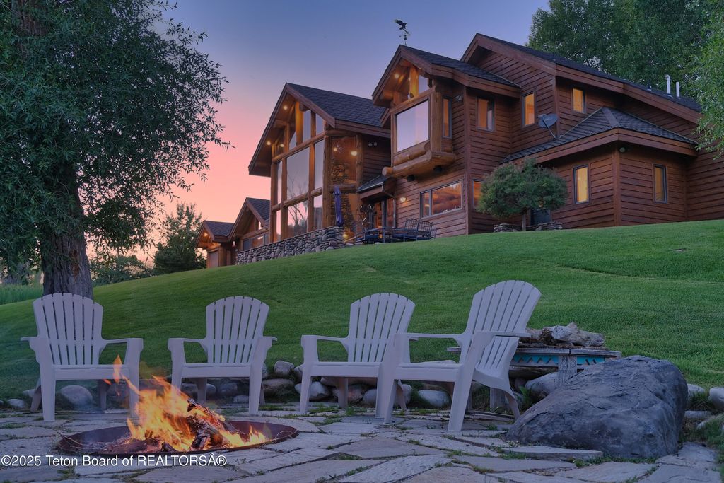 169 RAVEN RD, Irwin, ID 83428 photo 4