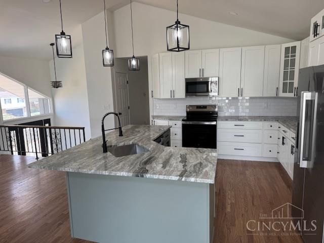 2559 Concordgreen Drive, Cincinnati, OH 45244