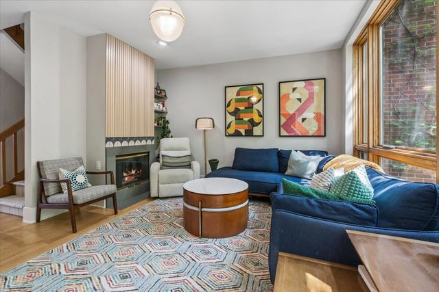 26 E 14th Place 5W, Chicago, IL 60605