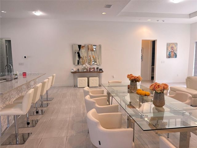 15062 SW 177th Ter, Miami, FL 33187