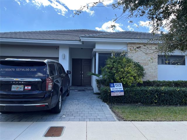 15062 SW 177th Ter, Miami, FL 33187