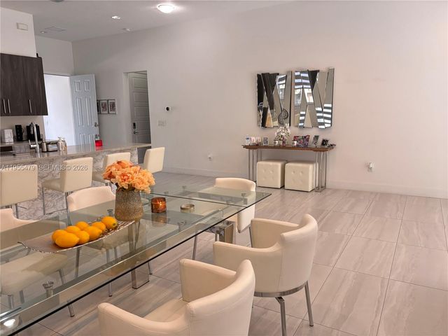 15062 SW 177th Ter, Miami, FL 33187