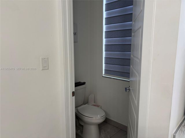 15062 SW 177th Ter, Miami, FL 33187