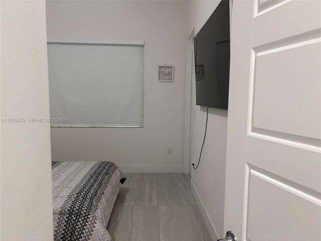 15062 SW 177th Ter, Miami, FL 33187