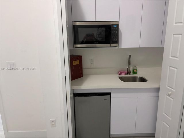 15062 SW 177th Ter, Miami, FL 33187