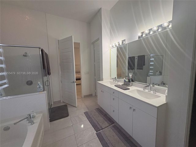 15062 SW 177th Ter, Miami, FL 33187