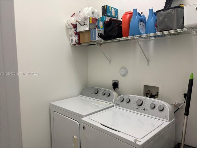 15062 SW 177th Ter, Miami, FL 33187