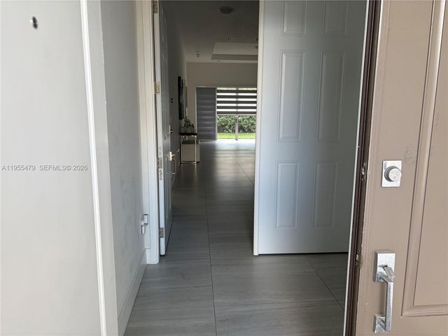 15062 SW 177th Ter, Miami, FL 33187