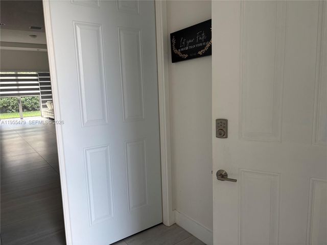 15062 SW 177th Ter, Miami, FL 33187