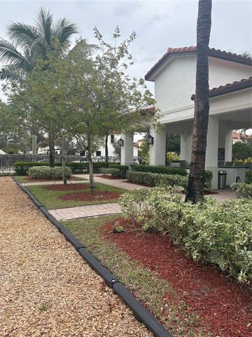 15062 SW 177th Ter, Miami, FL 33187