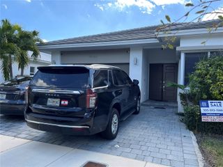 15062 SW 177th Ter, Miami, FL 33187