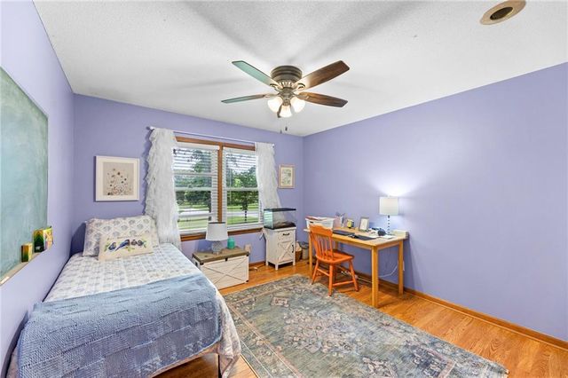 15911 S State Route KK Highway, Pleasant Hill, MO 64080