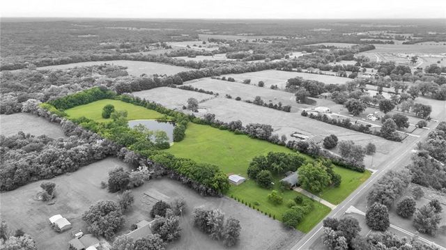 15911 S State Route KK Highway, Pleasant Hill, MO 64080