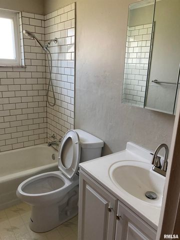212 E Oak Cliff Ct Apt 1, Peoria, IL 61614
