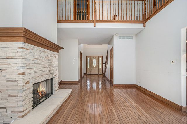 10735 Sherman Street, Crown Point, IN 46307