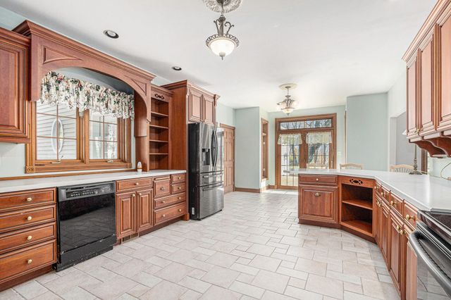 10735 Sherman Street, Crown Point, IN 46307