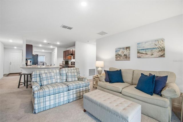 8 POST OAK LANE, Palm Coast, FL 32164