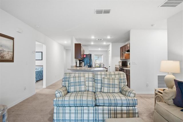 8 POST OAK LANE, Palm Coast, FL 32164